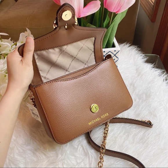 MICHAEL KORS Wanda Small Leather Crossbody - Picture 4 of 8